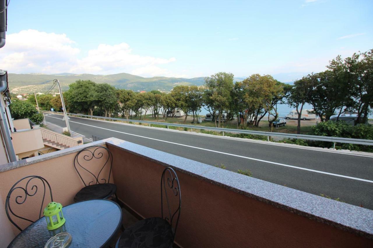 Apartmani Irena Novi Vinodolski Luaran gambar