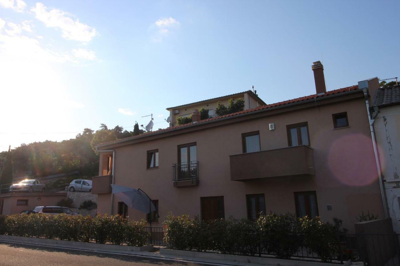 Apartmani Irena Novi Vinodolski Luaran gambar
